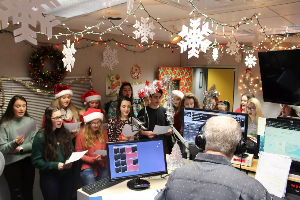 Mainland Regional’s Show Choir Wishes South Jersey a Merry Christmas