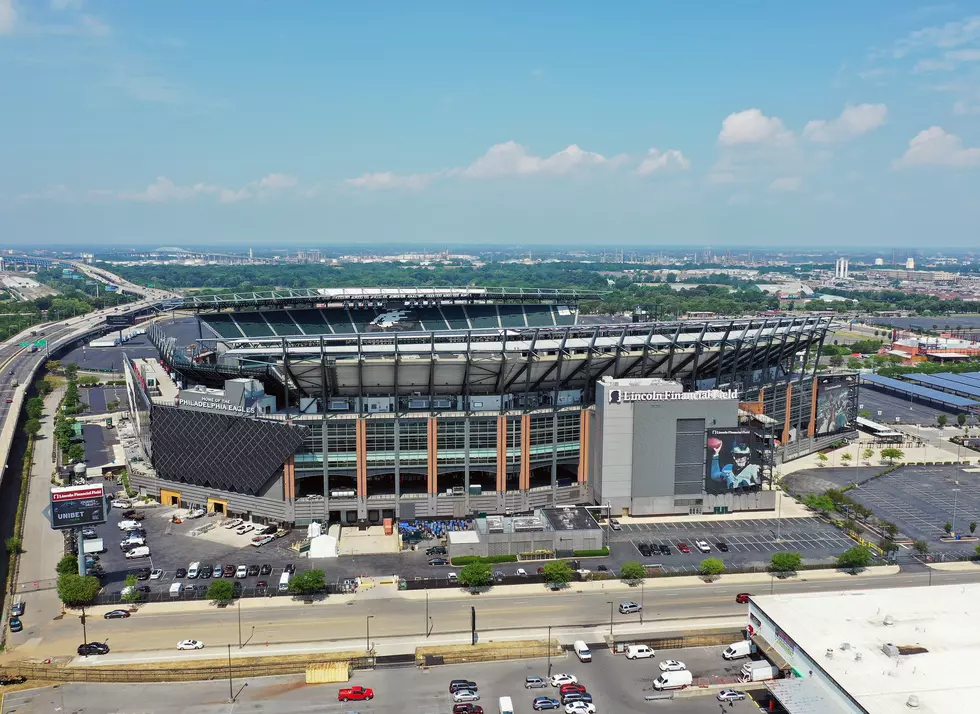 What Should Replace the Carson Wentz Banner at the Linc?